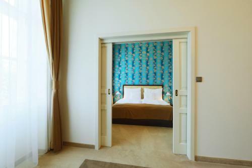 Ipoly Residence - Executive Hotel Suites