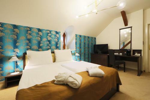 Ipoly Residence - Executive Hotel Suites