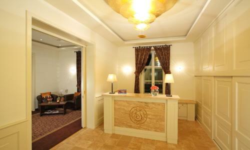 Ipoly Residence - Executive Hotel Suites