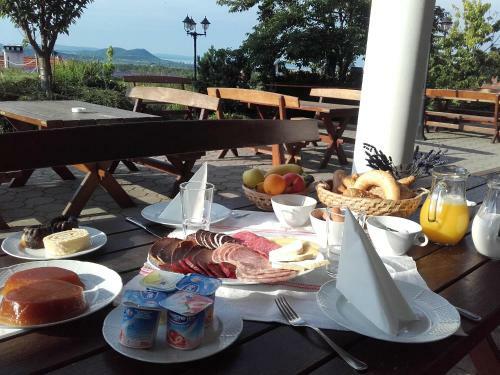 Hostal Koczor Winery & Guesthouse