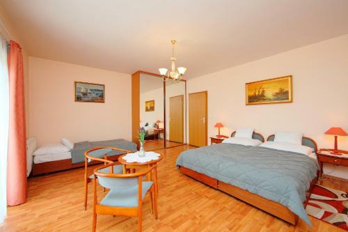 Hostal Balazs Villa