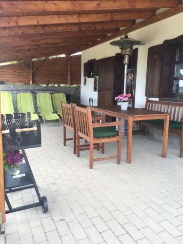 Apartamento V�r�sm�l Vend�gh�z
