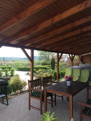 Apartamento V�r�sm�l Vend�gh�z