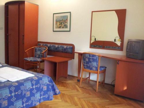 Fenyves Hotel B�k�scsaba