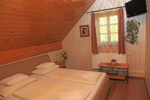 Motel Ber�nyi Fogad�