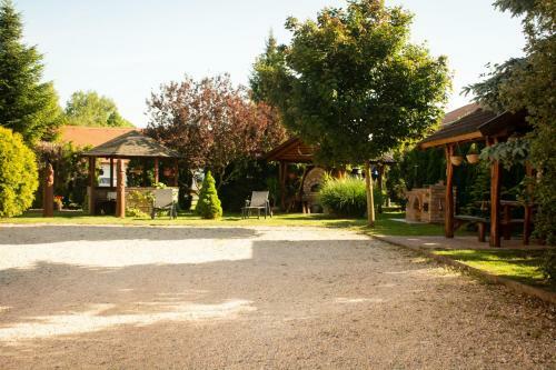 Hajnalka Apartmanh�z