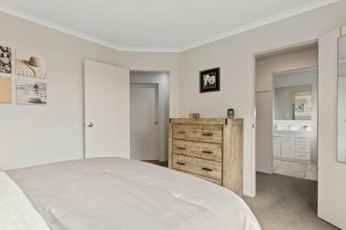 Beauty On Bream Bay - Ruakaka Holiday Home