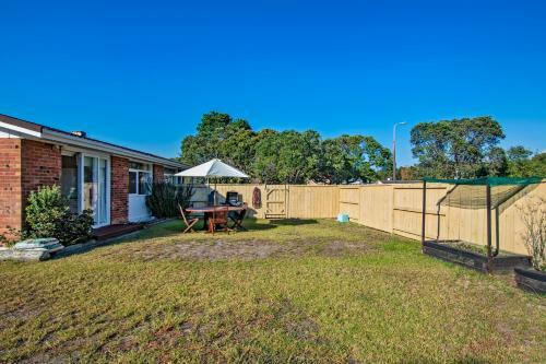 Turf N Surf - Ruakaka Holiday Home