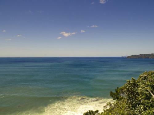 The Lookout - Tairua Holiday Home