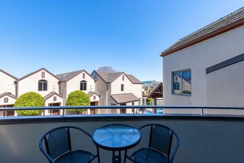 Hart's Place - Taupo Central Holiday Unit