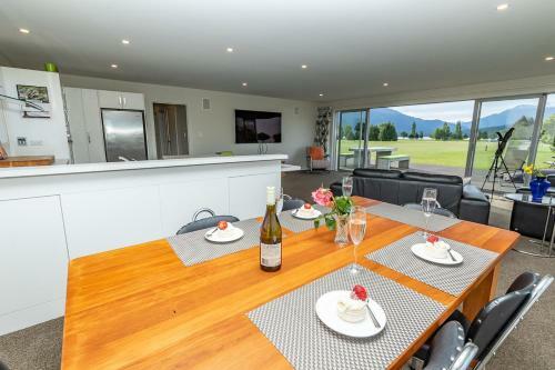 Poppa Pete's - Te Anau Holiday Home