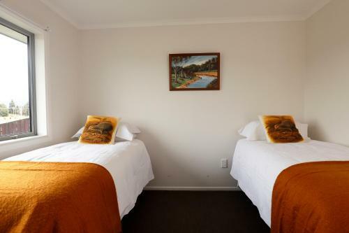 Acaia Lodge - Te Anau Holiday Home