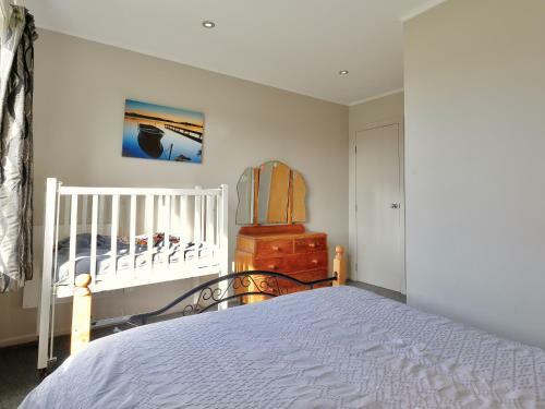 Midtown Mountain Views - Te Anau Holiday Home