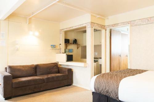 Mayfair Court Motel