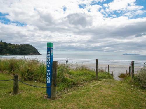 Beach Serene - Waihi Beach Bach