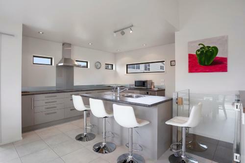 Days Off On Seaforth - Waihi Beach Holiday Home