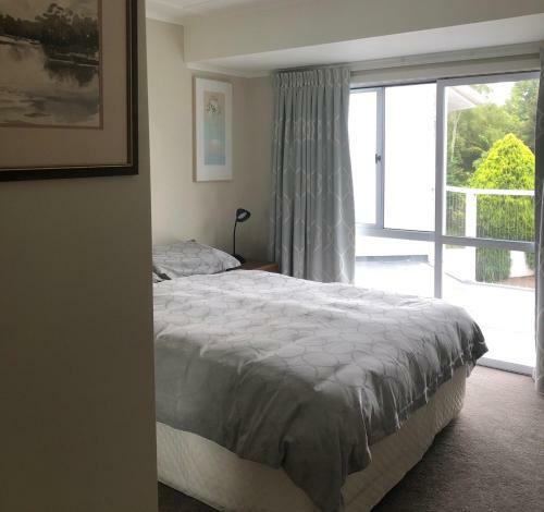 Romahapa - Turangi Holiday Home