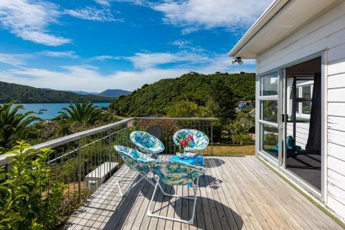 Tirohanga Wai - Waikawa Holiday Home