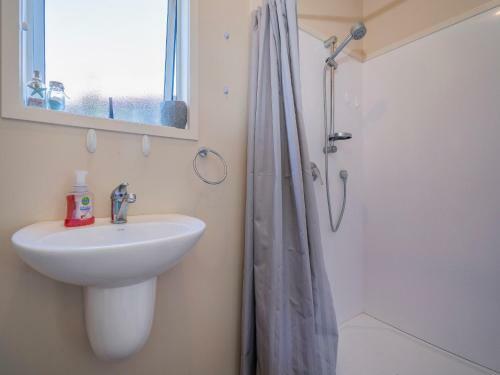 The Bach - Whangamata Holiday Property