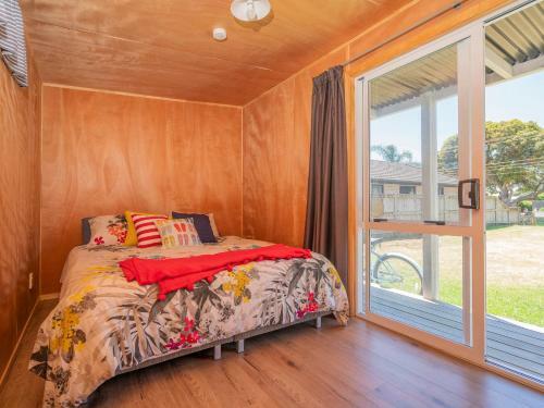 The Bach - Whangamata Holiday Property