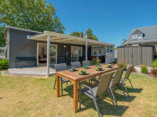 The Bach - Whangamata Holiday Property