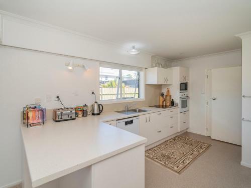 Greenside Getaway - Whangamata Holiday Home