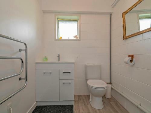 Scotts Base - Whiritoa Beach Holiday Home
