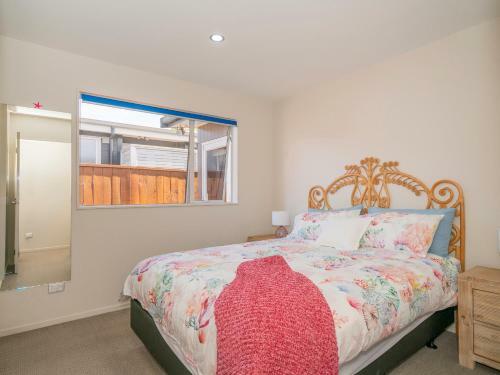 Aquila Views - Whitianga Holiday Home