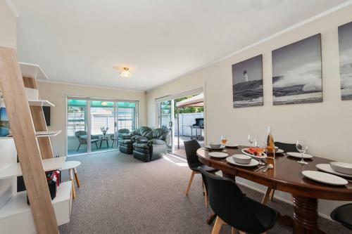 Casa Nostra - Mt Maunganui Bach