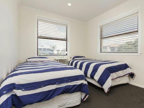 Sand Castles - Mount Maunganui Holiday Home