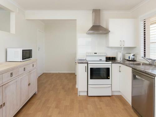 Sand Castles - Mount Maunganui Holiday Home