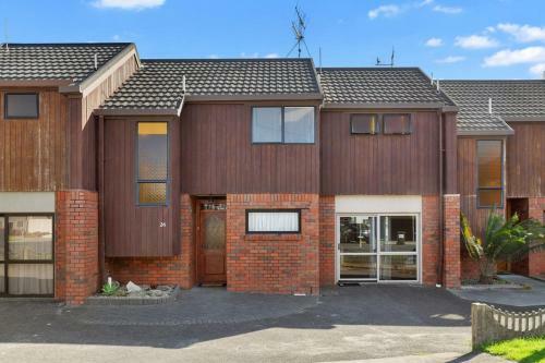 Downtown Mountview - Mt Maunganui Holiday Home