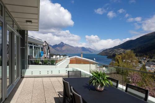 Apartamento Queenstown Hill 4 Bedroom Villa- Stunning Views!