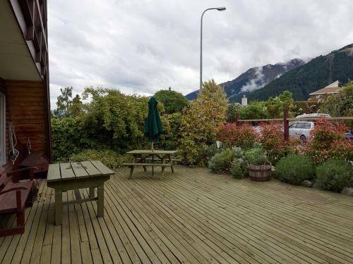 Rest And Relax - Queenstown Holiday Home