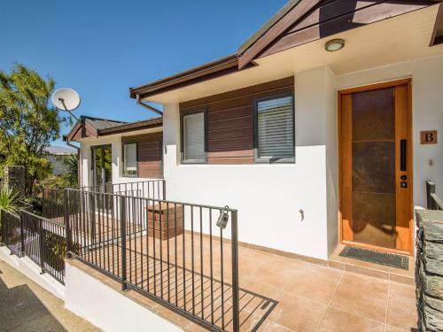 Copper Ridge Views - Queenstown Apartment