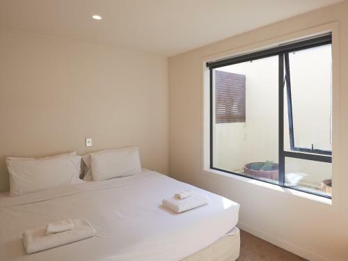 Copper Ridge Views - Queenstown Apartment