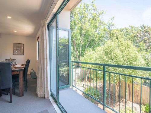 Jolie - Akaroa Holiday Home