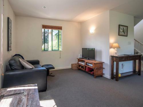 Jolie - Akaroa Holiday Home