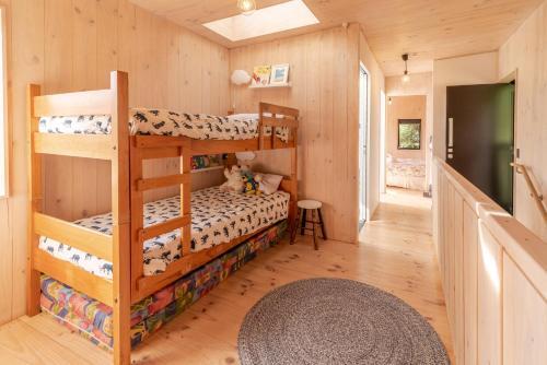 Bellbird Bach - Akaroa Holiday House
