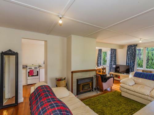 Goldfinch Goodie - Ohakune Holiday Home