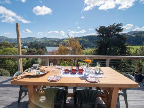 Manaia Cottage - Akaroa Holiday Home