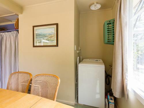 Arrow Bach - Arrowtown Holiday Home