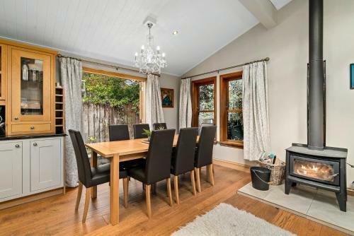 Jack's Cottage - Arrowtown Holiday Home