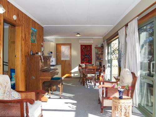 Fantail Cottage - Arrowtown Holiday Home