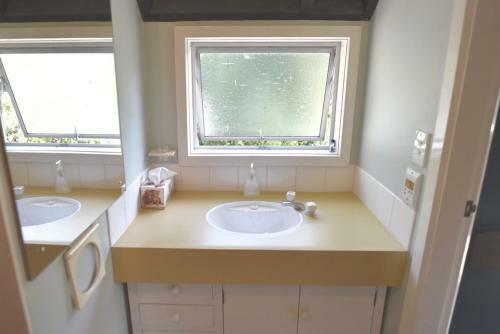 Aylmerton - Akaroa Holiday Home