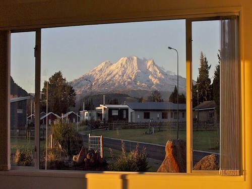 Spa Chillax - Ohakune Holiday Home