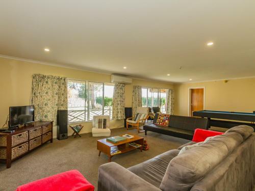 Raetihi Garden Spa Villa - Raetihi Holiday Home