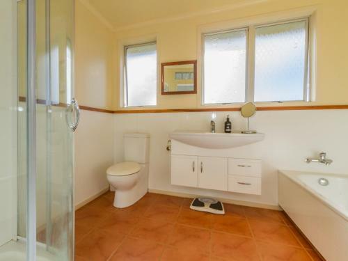 Raetihi Garden Spa Villa - Raetihi Holiday Home