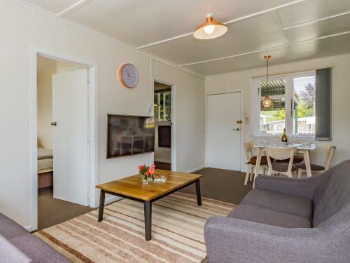 Ruapehu Rendezvous - Ohakune Holiday Home