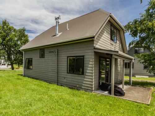 Escape On Alpine - Ohakune Holiday Home